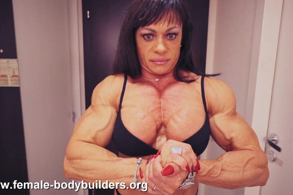 wfb-claudia-partenza-vol-2-fhd-0423F9702B31-5054-53BA-4470-A23EBC938B52.jpg