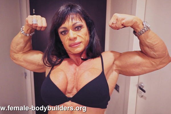 wfb-claudia-partenza-vol-2-fhd-075961D1BACE-1B10-FE48-7F12-57C0871F2AA5.jpg